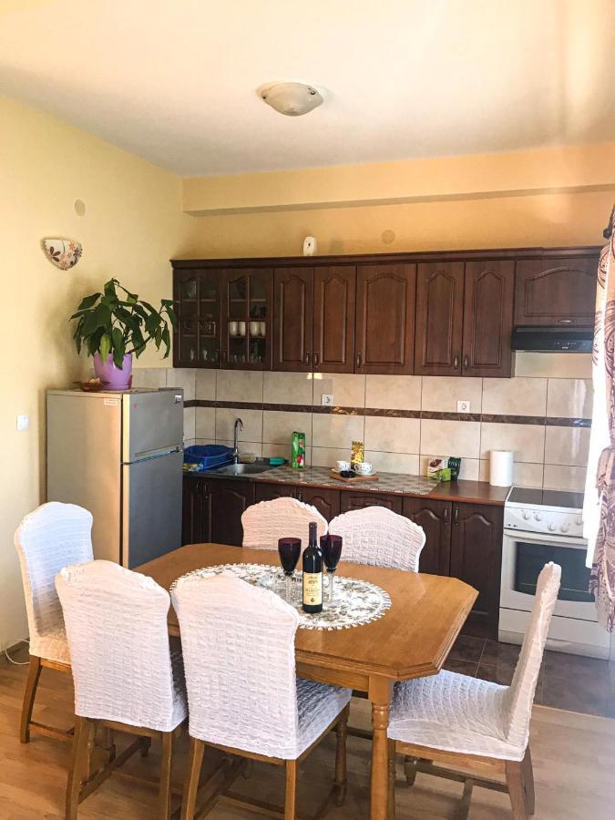 Jovana -- Porodicni Apartmani Igalo Herceg Novi Exteriör bild