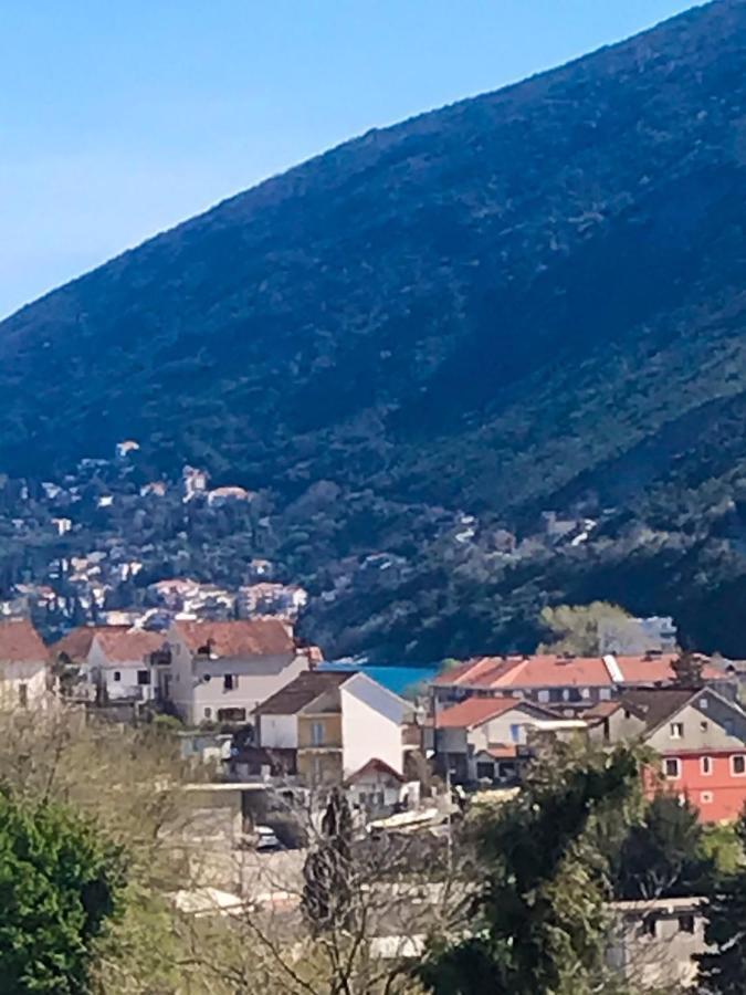 Jovana -- Porodicni Apartmani Igalo Herceg Novi Exteriör bild