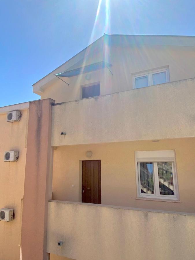 Jovana -- Porodicni Apartmani Igalo Herceg Novi Exteriör bild