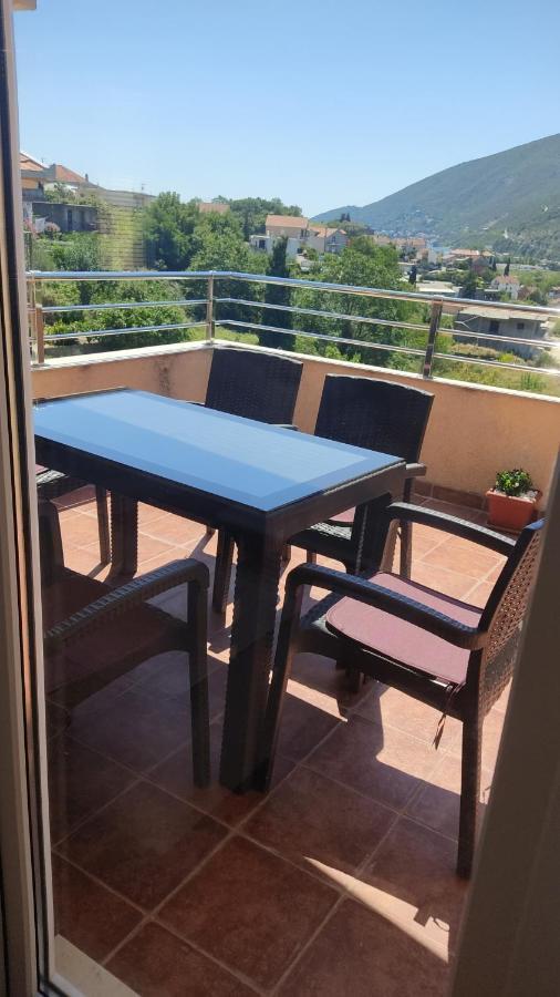 Jovana -- Porodicni Apartmani Igalo Herceg Novi Exteriör bild