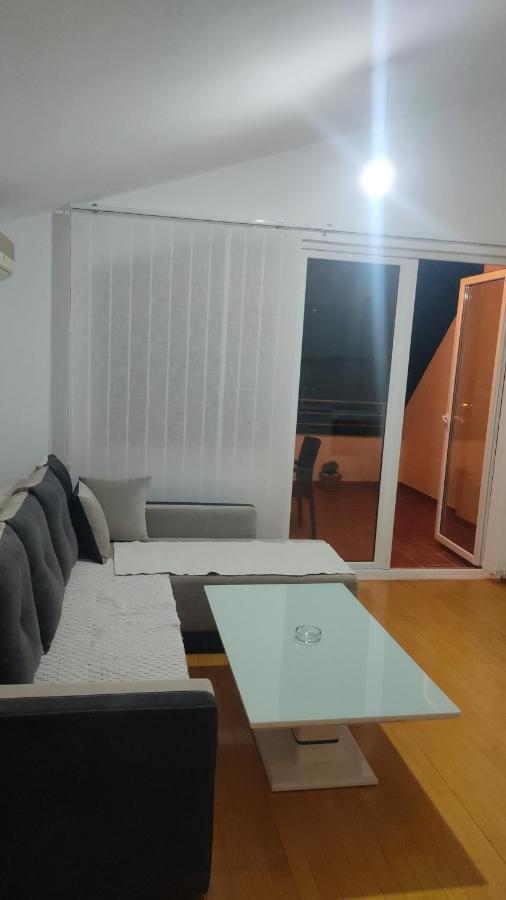 Jovana -- Porodicni Apartmani Igalo Herceg Novi Exteriör bild