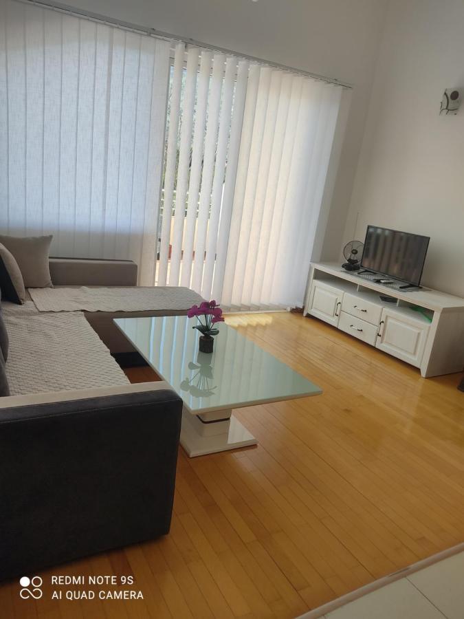 Jovana -- Porodicni Apartmani Igalo Herceg Novi Exteriör bild