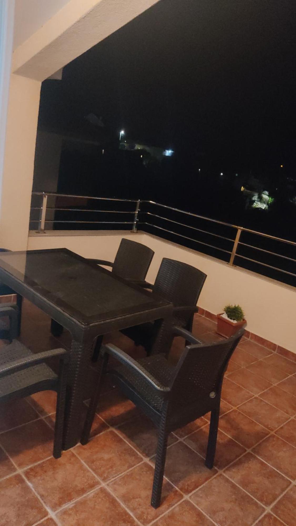 Jovana -- Porodicni Apartmani Igalo Herceg Novi Rum bild